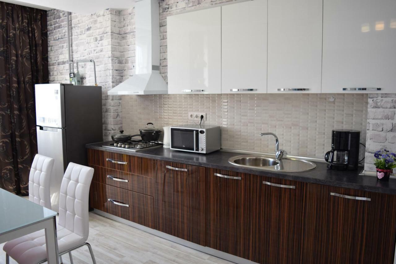 Apartment With Good View In The Center บิชเคก ภายนอก รูปภาพ